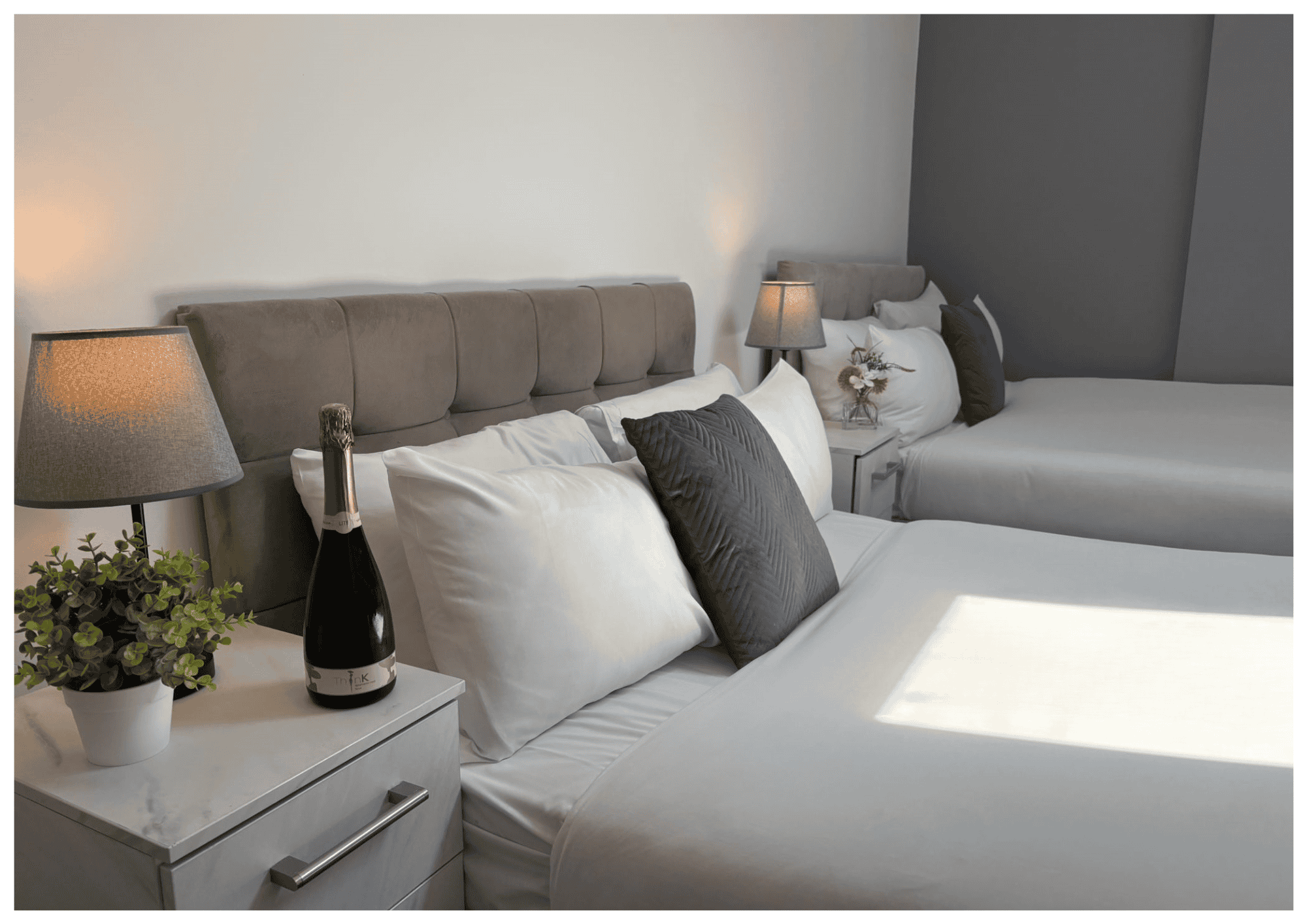 Suite 1